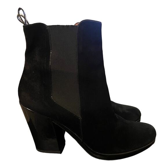 Robert Clergie 8.5 Platform Suede Chelsea Boot Pull On Round Stack Heel Black 39